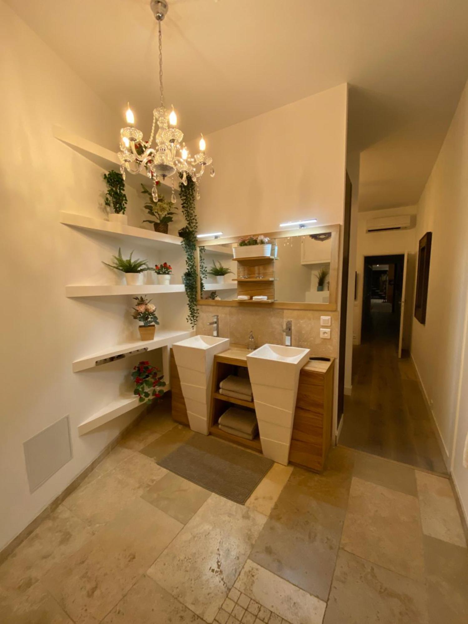 Loft Spa Reims-Fr 250M2 Privatifs, Piscine Interieure Chauffee, Spa Et Parking מראה חיצוני תמונה