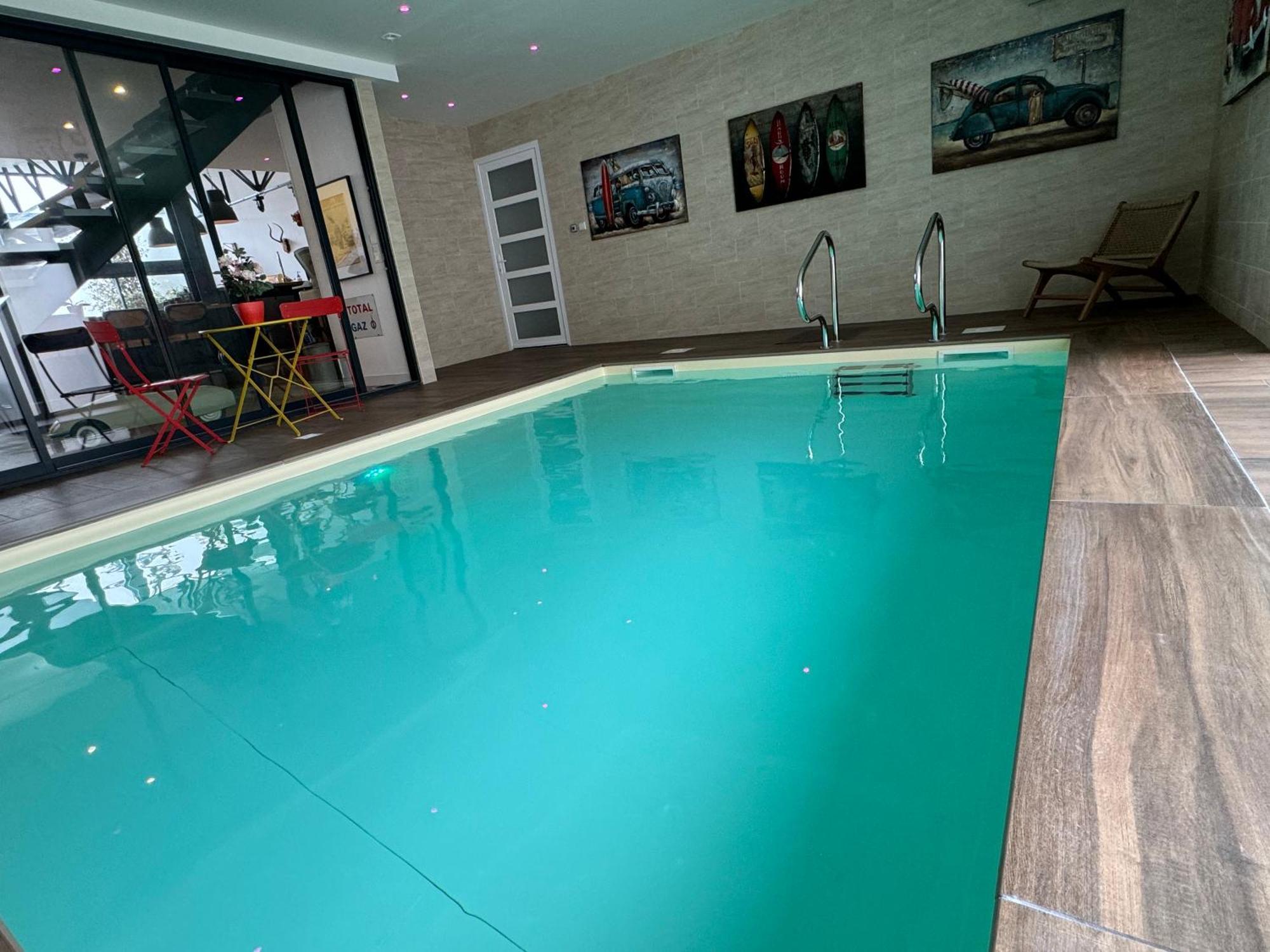 Loft Spa Reims-Fr 250M2 Privatifs, Piscine Interieure Chauffee, Spa Et Parking מראה חיצוני תמונה