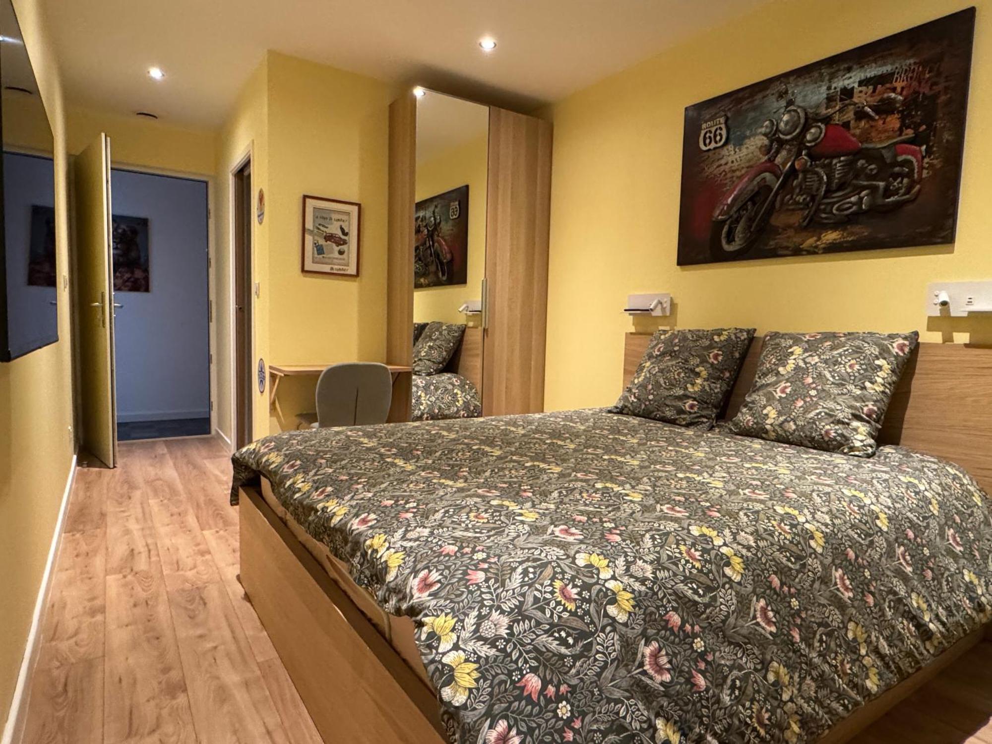 Loft Spa Reims-Fr 250M2 Privatifs, Piscine Interieure Chauffee, Spa Et Parking מראה חיצוני תמונה
